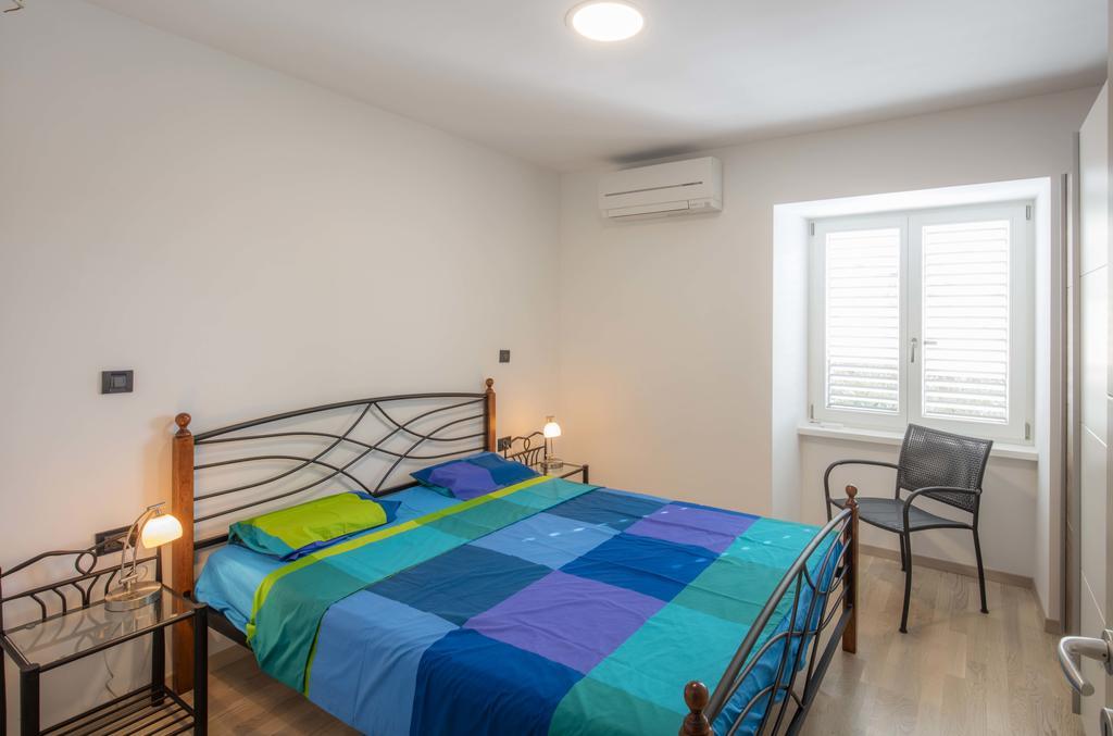 Apartments Villa Adrienne Mali Lošinj Extérieur photo