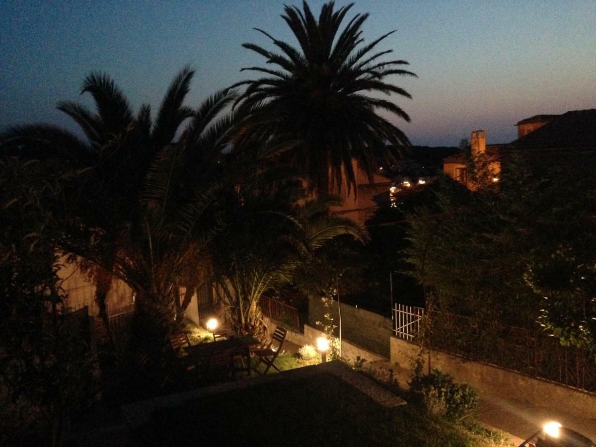 Apartments Villa Adrienne Mali Lošinj Extérieur photo